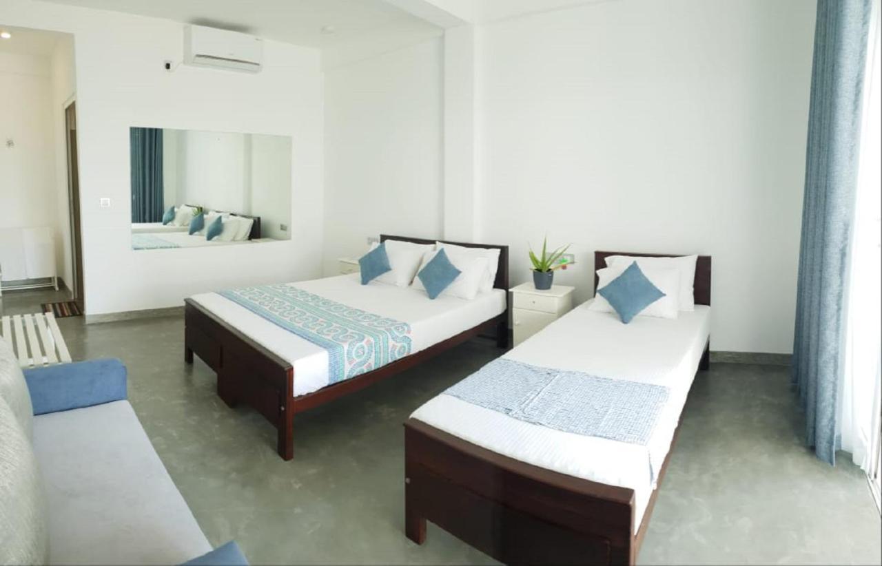 Hotel Blue Note Hikkaduwa Exterior photo